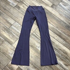 Buffbunny shadow berry Poshknit flares